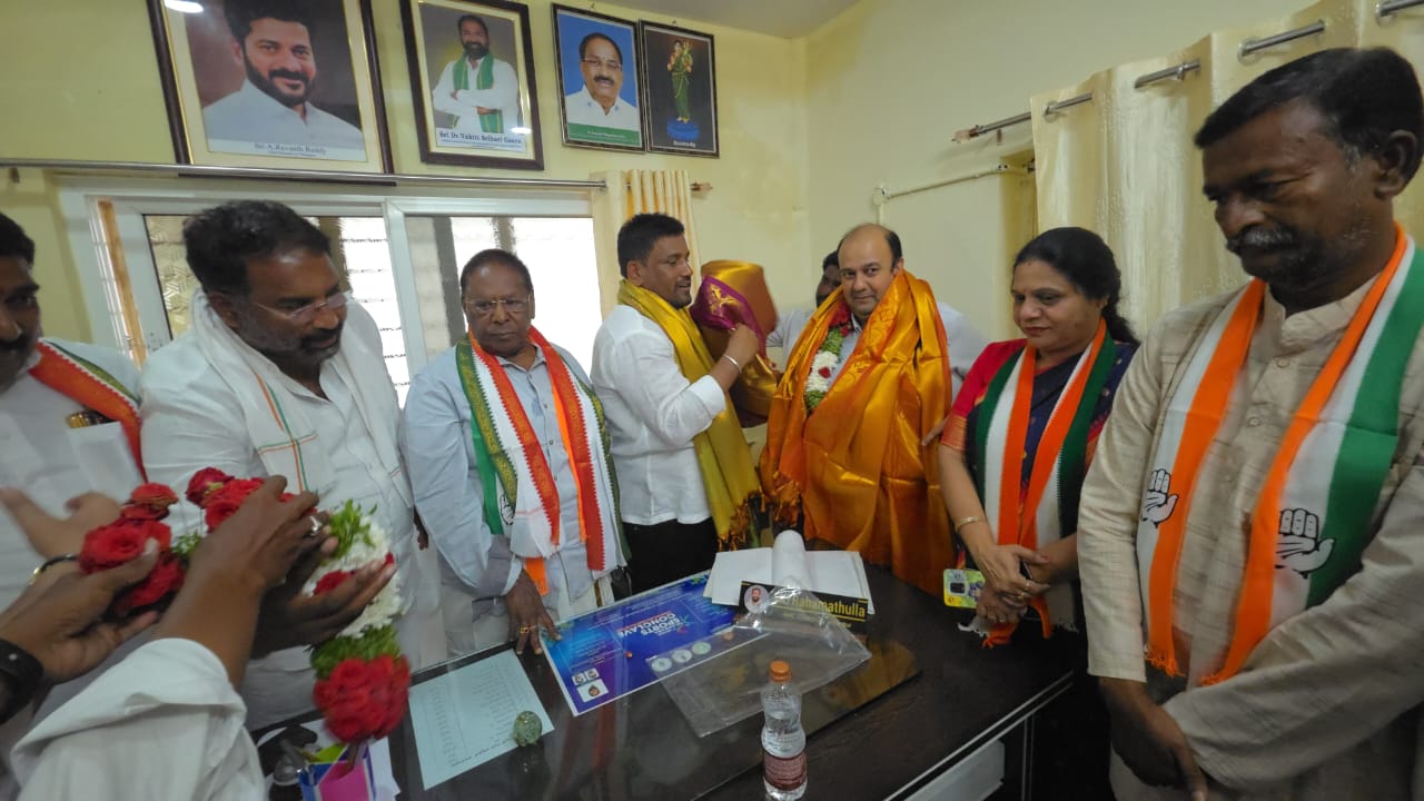 Amer Ali Khan Interacts with Congress Leaders in Atmakur Mandal, Wanaparthy District